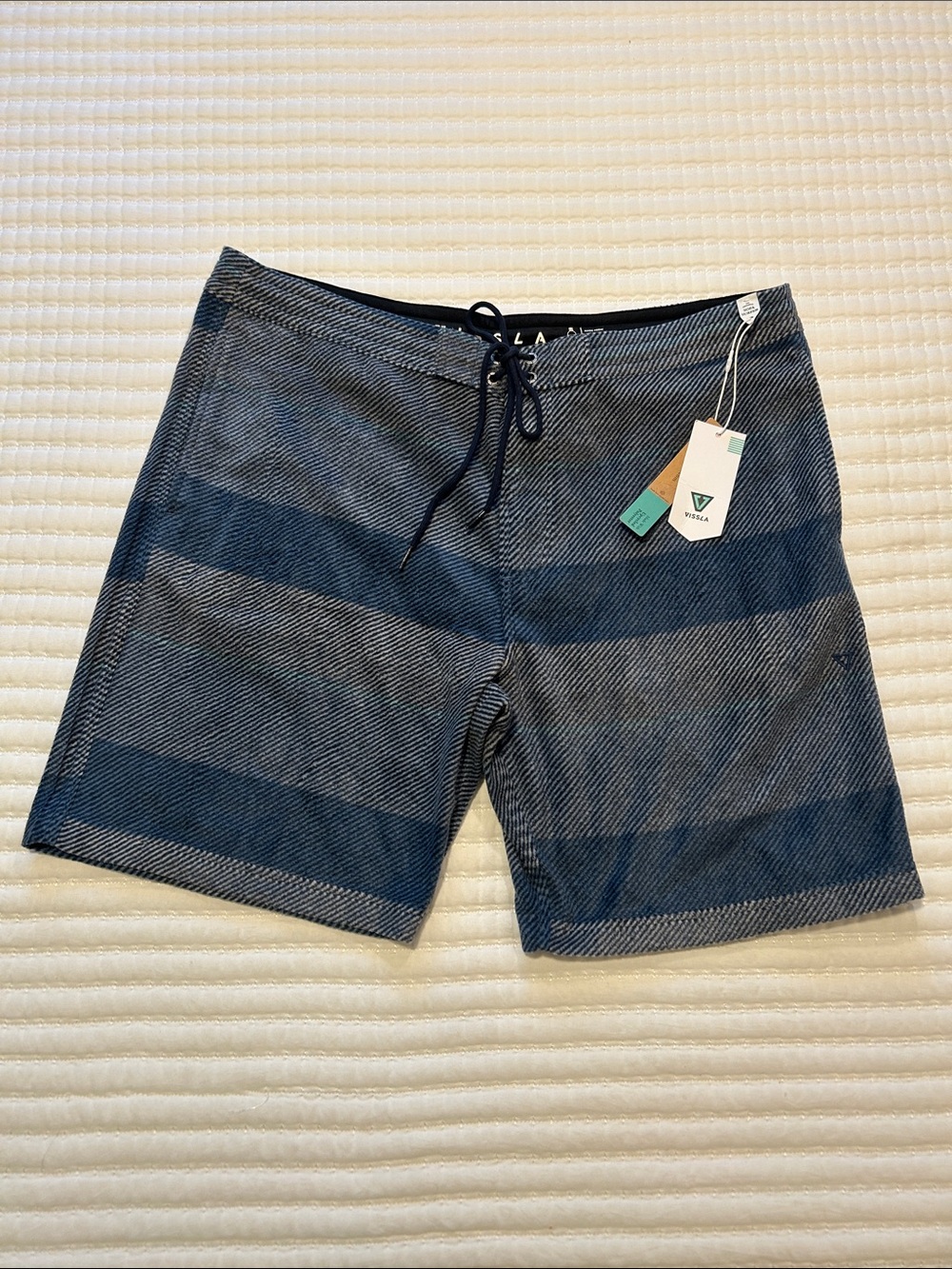 VISSLA Navy and Dark Blue Horizontal Stripe Sofa Surfer Shorts XXL